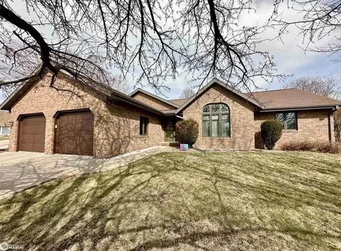 1908 Spring St, Grinnell, IA 50112