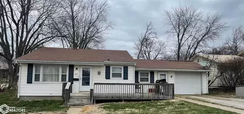 401 E Walnut St, Centerville, IA 52544 photo 1