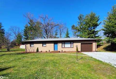 305 Park Dr, Hamilton, IL 62341