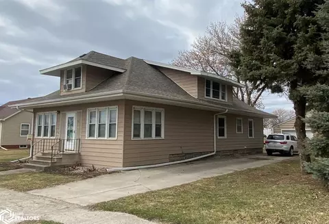 214 4th St, Whittemore, IA 50598