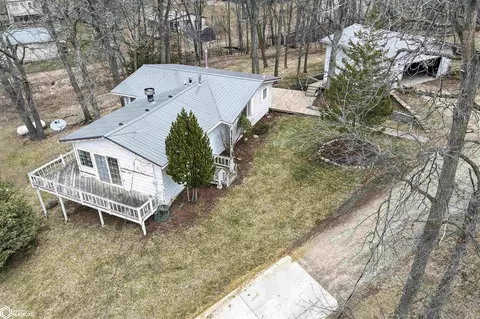 235 Center Point Dr, Montezuma, IA 50171