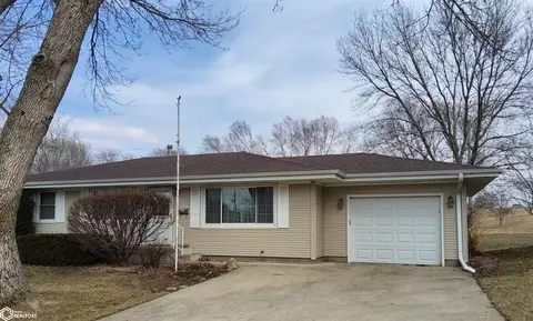 1402 Mulberry St, Atlantic, IA 50022
