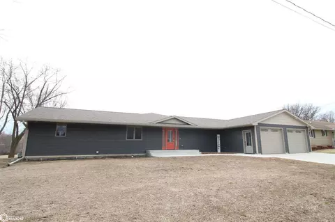 2707 1st St SW, Mason City, IA 50401
