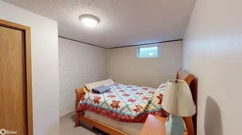 Bedroom - 601 Park Ave, Odebolt, IA 51458 photo 5 of 5
