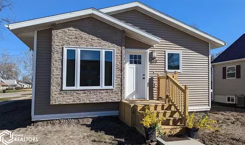 817 Chester Ave, Ottumwa, IA 52501