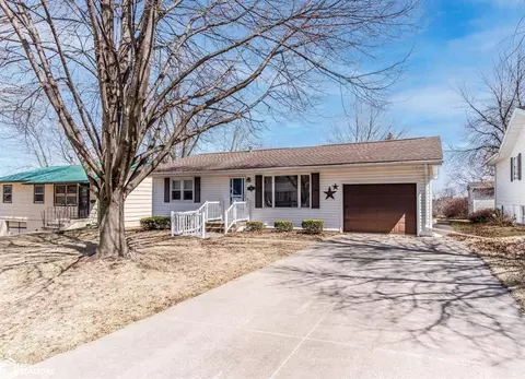 1706 16th St, Harlan, IA 51537
