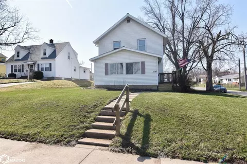 1520 W Main St, Marshalltown, IA 50158