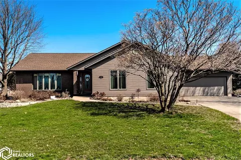 303 Richard Ln, Marshalltown, IA 50158
