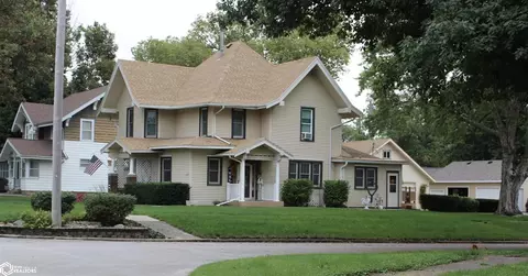 300 5th St, Griswold, IA 51535