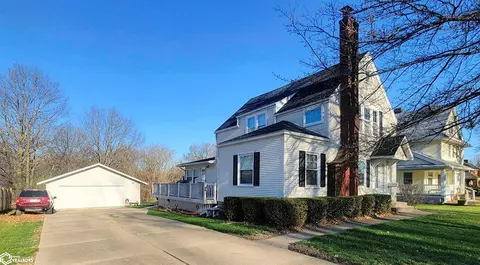 1529 N Court St, Ottumwa, IA 52501