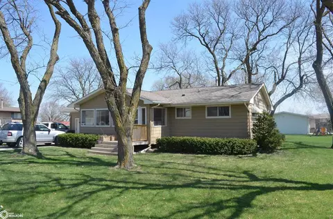 602 N F St, Albia, IA 52531