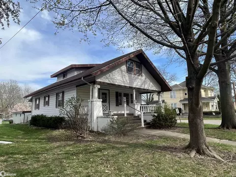 1009 S Main St, Fairfield, IA 52556