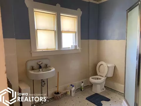305 Standring St, Corwith, IA 50430 photo 8