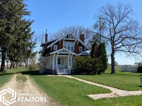 305 Standring St, Corwith, IA 50430 photo 2