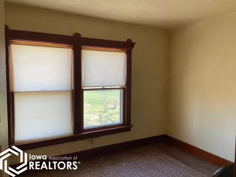 305 Standring St, Corwith, IA 50430 photo 7
