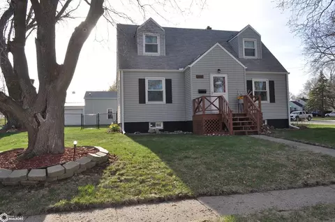 1025 Salinger Ave, Carroll, IA 51401