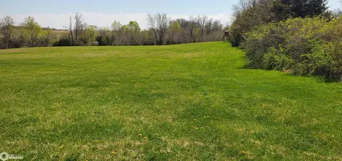 000 250, Bonaparte, IA 52620