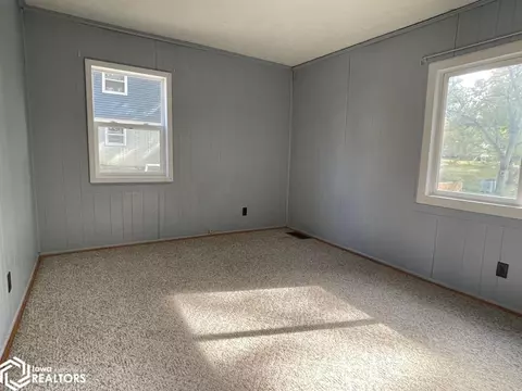 1009 9th St, Corning, IA 50841 photo 8