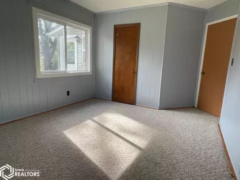 1009 9th St, Corning, IA 50841 photo 9