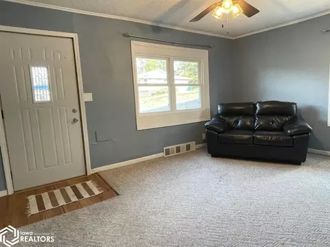 1009 9th St, Corning, IA 50841 photo 4
