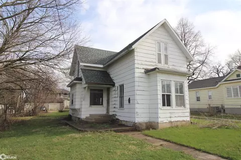 248 6th St SE, Mason City, IA 50401