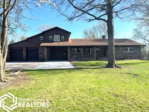 1922 Greenwood Dr, Ottumwa, IA 52501