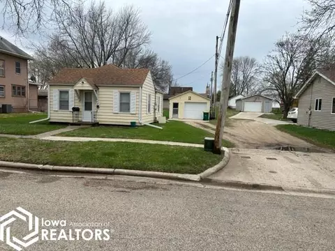 307 N Heckart St, Algona, IA 50511