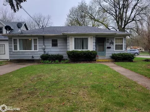 305 S Garfield Ave, Eagle Grove, IA 50533