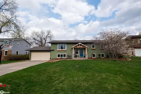 1706 Olson Way, Marshalltown, IA 50158