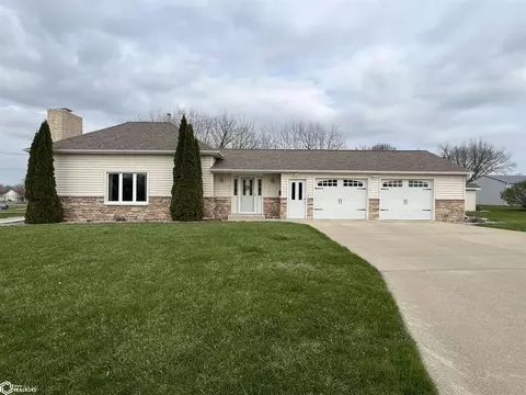 1101 18th St, Eldora, IA 50627