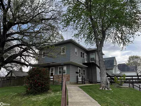 1311 Aetna St, Burlington, IA 52601