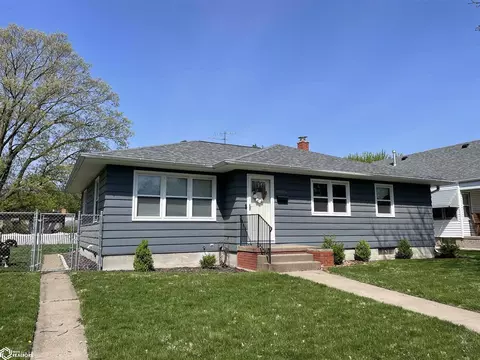 1805 S 13th St, Burlington, IA 52601