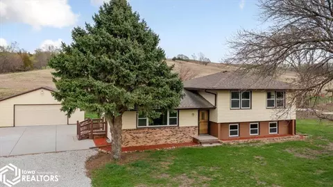 32033 185th St, Missouri Valley, IA 51555
