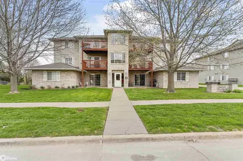 612 Kimberlite St, Tiffin, IA 52340