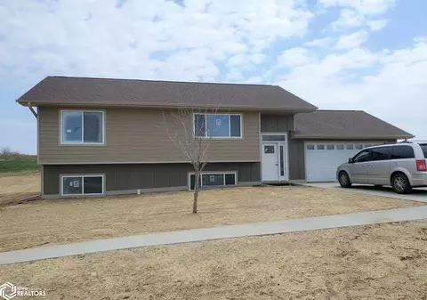 1204 N 16th St, Denison, IA 51442