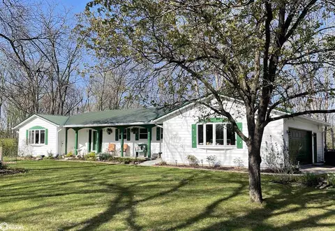 2430 Peach Ave, Fairfield, IA 52556