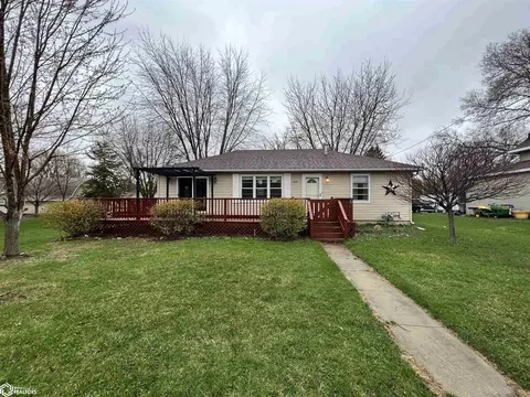 2009 Main Ave, Clear Lake, IA 50428