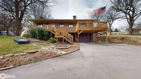 402 Riverside Dr, Rock Falls, IA 50467