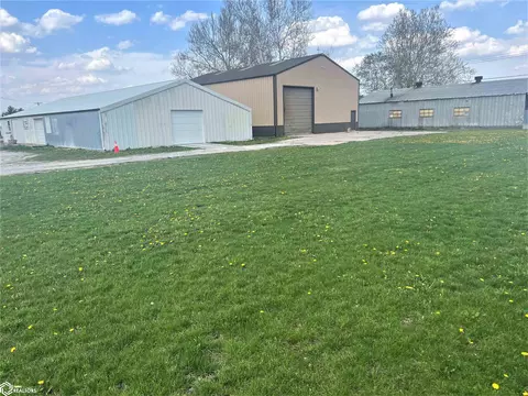 703 N Jefferson St, Sigourney, IA 52591