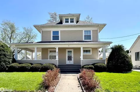 421 N 2nd Ave W, Newton, IA 50208