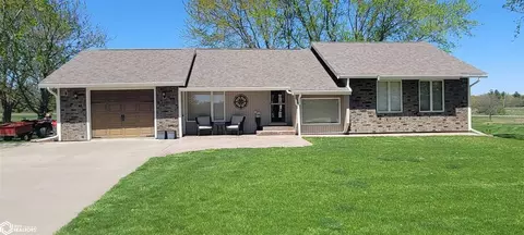 12283 Parkside Dr, Moravia, IA 52571