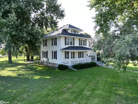 305 Central Ave, Villisca, IA 50864