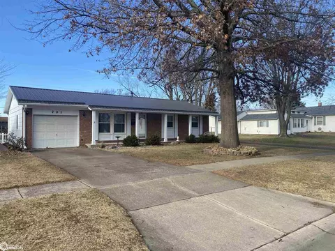 701 Leffler St, West Burlington, IA 52655