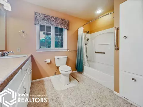 815 1st Ave SE, Hampton, IA 50441 photo 22