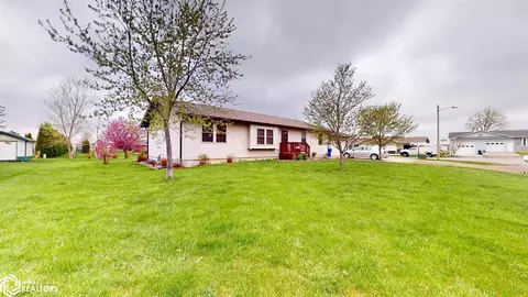 531 Oak St N, Rockwell, IA 50469