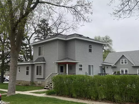 220 N Moore St, Algona, IA 50511