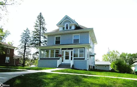 914 2nd Ave, Ackley, IA 50601