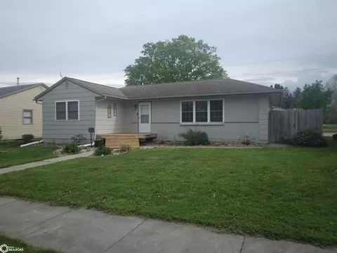 1124 Betsy Ln, Webster City, IA 50595