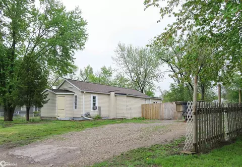 1006 S 6th Ave, Marshalltown, IA 50158