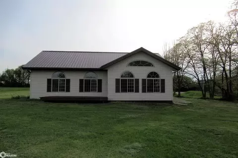 581 Old Warsaw Rd, Warsaw, IL 62379